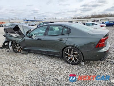 Drugie zdjęcie samochodu z przodu: 2019 VOLVO S60 T6 MOMENTUM VIN:7JRA22TK6KG016724 - miniatura