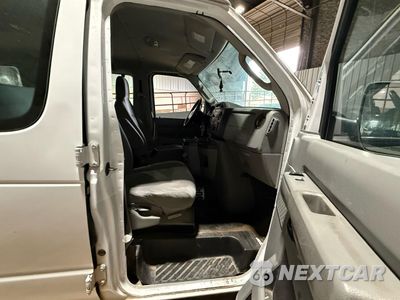 Piąte zdjęcie samochodu w środku: 2012 FORD ECONOLINE E350 SUPER DUTY WAGON VIN:1FBSS3BL0CDA22996 - miniatura