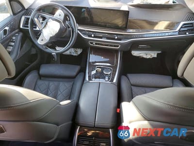 Zdjęcie 8 z 13 samochodu: 2024 BMW X7 XDRIVE40I VIN:5UX23EM09R9U39549 - miniatura
