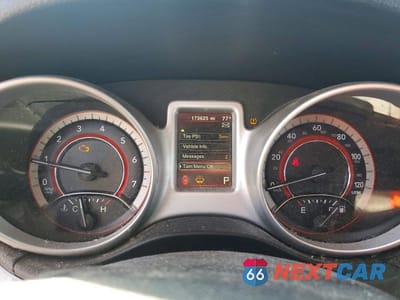 Zdjęcie 9 z 12 samochodu: 2019 DODGE JOURNEY SE VIN:3C4PDCAB4KT858811 - miniatura