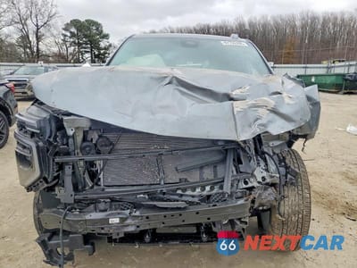 Piąte zdjęcie samochodu w środku: 2026 CHEVROLET SUBURBAN K1500 PREMIER VIN:1GNS6FKD5TR104646 - miniatura