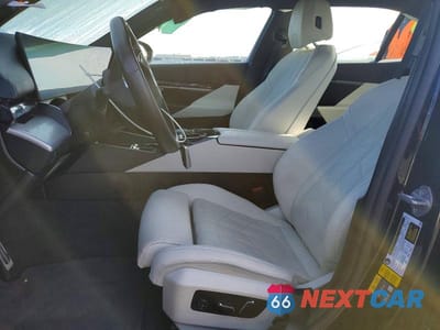 Zdjęcie 7 z 11 samochodu: 2024 BMW I5 EDRIVE 40 VIN:WBY33FK03RCP15661 - miniatura