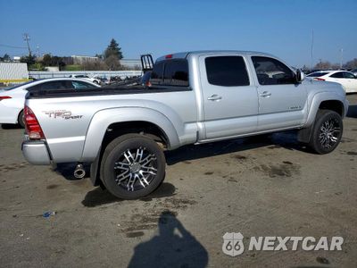 Trzecie zdjęcie samochodu z tyłu: 2006 TOYOTA TACOMA DOUBLE CAB PRERUNNER LONG BED VIN:5TEKU72N56Z286970 - miniatura