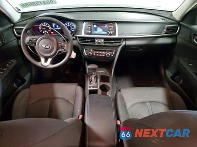 Zdjęcie 8 z 12 samochodu: 2016 KIA OPTIMA LX VIN:5XXGT4L39GG065263 - miniatura