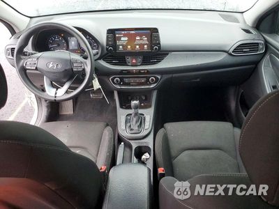 Zdjęcie 8 z 13 samochodu: 2018 HYUNDAI ELANTRA GT VIN:KMHH35LE2JU026023 - miniatura
