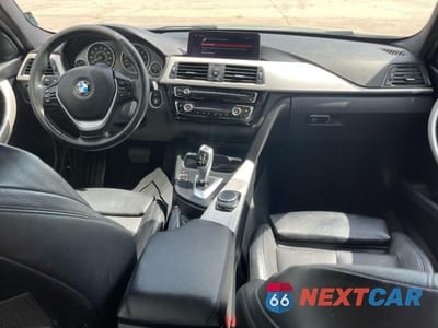 Zdjęcie 9 z 10 samochodu: 2018 BMW 320 I VIN:WBA8E1G59JNU89642 - miniatura