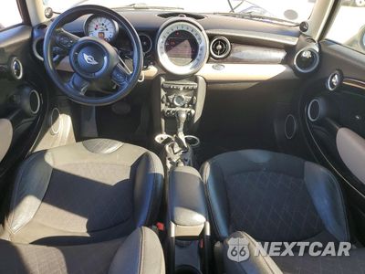 Zdjęcie 8 z 12 samochodu: 2012 MINI COOPER VIN:WMWSU3C50CT264647 - miniatura