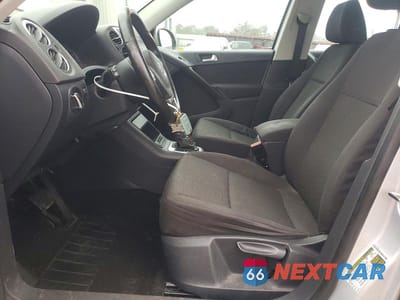 Zdjęcie 7 z 14 samochodu: 2015 VOLKSWAGEN TIGUAN S VIN:WVGAV7AX1FW576823 - miniatura