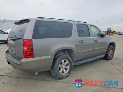 Trzecie zdjęcie samochodu z tyłu: 2007 CHEVROLET SUBURBAN K1500 VIN:1GNFK16387J166953 - miniatura