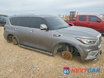 Czwarte zdjęcie samochodu z boku: 2021 INFINITI QX80 LUXE VIN:JN8AZ2AF4M9716608 - miniatura