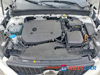 Zdjęcie 12 z 14 samochodu: 2025 VOLVO XC40 PLUS VIN:YV4L12UC5S2609227 - miniatura