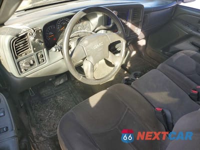 Zdjęcie 8 z 11 samochodu: 2004 GMC NEW SIERRA VIN:1GTEC14T24Z207403 - miniatura