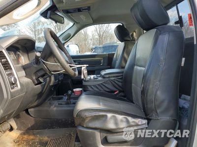 Zdjęcie 7 z 12 samochodu: 2016 RAM 2500 ST VIN:3C6MR5AJ3GG264712 - miniatura
