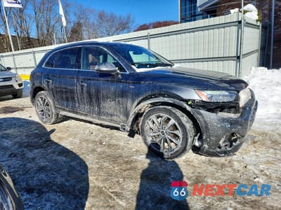 Czwarte zdjęcie samochodu z boku: 2024 AUDI Q5 PREMIUM 45 VIN:WA1GAAFY4R2152261 - miniatura