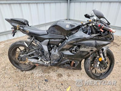 2025 YAMAHA YZFR7 JYARM38E5SA016409 - główne zdjęcie licytacji z USA - miniatura