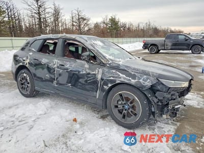 Czwarte zdjęcie samochodu z boku: 2024 BMW IX XDRIVE50 VIN:WB523CF02RCP02773 - miniatura