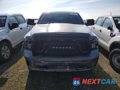 Piąte zdjęcie samochodu w środku: 2016 RAM 1500 LARAMIE VIN:1C6RR7NM6GS340177 - miniatura