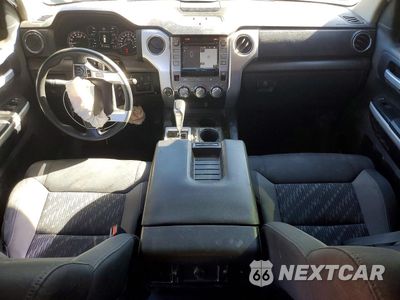 Zdjęcie 7 z 12 samochodu: 2018 TOYOTA TUNDRA CREWMAX SR5 VIN:5TFDY5F13JX709747 - miniatura
