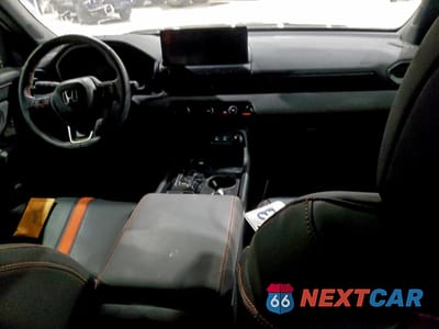 Zdjęcie 8 z 12 samochodu: 2026 HONDA PASSPORT TRAIL SPORT VIN:5FNYF9H57TB501446 - miniatura