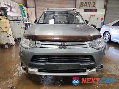 Piąte zdjęcie samochodu w środku: 2015 MITSUBISHI OUTLANDER GT VIN:JA4JZ4AX0FZ013651 - miniatura