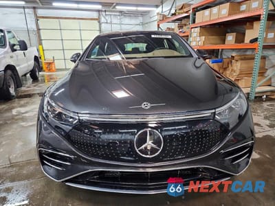 Piąte zdjęcie samochodu w środku: 2023 MERCEDES-BENZ EQS SEDAN 580 4MATIC VIN:W1KCG4EB1PA023579 - miniatura