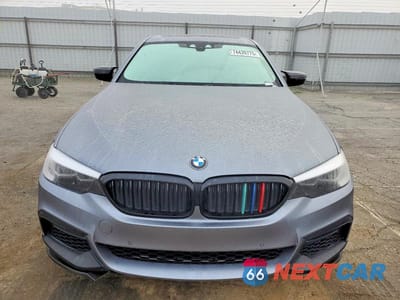 Piąte zdjęcie samochodu w środku: 2018 BMW 530 I VIN:WBAJA5C54JWA36827 - miniatura