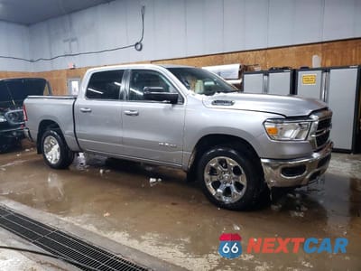 Czwarte zdjęcie samochodu z boku: 2022 RAM 1500 BIG HORN VIN:1C6SRFFT4NN385034 - miniatura