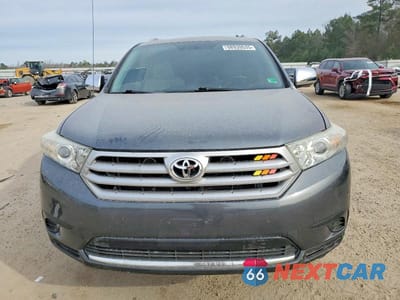 Piąte zdjęcie samochodu w środku: 2012 TOYOTA HIGHLANDER BASE VIN:5TDBK3EH6CS161537 - miniatura