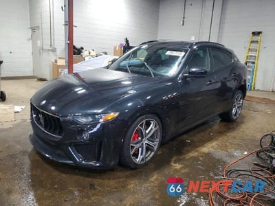 2019 MASERATI LEVANTE GTS ZN661ZUA9KX324149 - główne zdjęcie licytacji z USA - miniatura