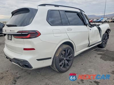 Trzecie zdjęcie samochodu z tyłu: 2023 BMW X7 M60I VIN:5UX33EM07P9P73371 - miniatura