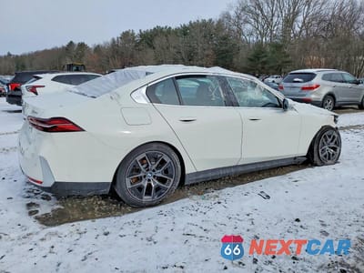 Trzecie zdjęcie samochodu z tyłu: 2026 BMW 530 XI VIN:WBA53FJ03TCV98440 - miniatura