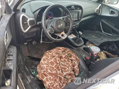 Zdjęcie 8 z 15 samochodu: 2020 KIA SOUL LX VIN:KNDJ22AU7L7028188 - miniatura