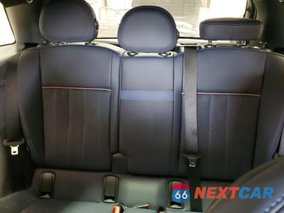 Zdjęcie 10 z 13 samochodu: 2025 MINI COOPER S VIN:WMW53GD06S2X52418 - miniatura