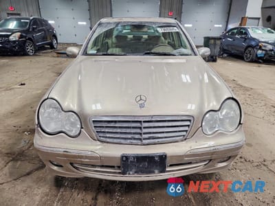 Piąte zdjęcie samochodu w środku: 2005 MERCEDES-BENZ C 240 4MATIC VIN:WDBRF81J05F596869 - miniatura
