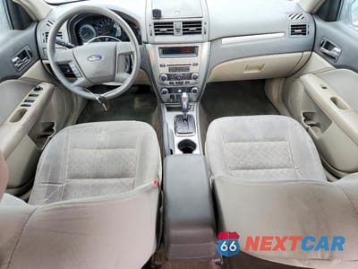 Zdjęcie 8 z 12 samochodu: 2012 FORD FUSION S VIN:3FAHP0GA8CR333747 - miniatura