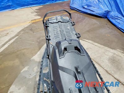 Zdjęcie 6 z 10 samochodu: 2019 BOMB RENEGADE ADRENALINE 900 ACE TU VIN:2BPSDUKA2KV000608 - miniatura