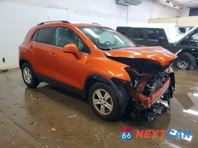 Czwarte zdjęcie samochodu z boku: 2016 CHEVROLET TRAX 1LT VIN:KL7CJLSB4GB640962 - miniatura
