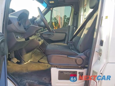 Zdjęcie 7 z 12 samochodu: 2020 MERCEDES BENZ SPRINTER 2500 DELIVERY VAN VIN:W1Y40CHY9LT029170 - miniatura