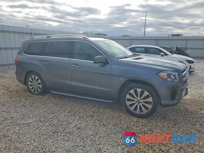Czwarte zdjęcie samochodu z boku: 2017 MERCEDES-BENZ GLS 450 4MATIC VIN:4JGDF6EE6HA981041 - miniatura