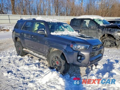 Czwarte zdjęcie samochodu z boku: 2023 TOYOTA 4RUNNER SE VIN:JTENU5JR0P6135146 - miniatura