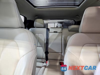 Zdjęcie 10 z 14 samochodu: 2025 VOLVO XC40 PLUS VIN:YV4L12UC7S2506634 - miniatura