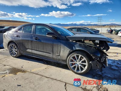 Czwarte zdjęcie samochodu z boku: 2020 CADILLAC CT4-V VIN:1G6DH5RL2L0136478 - miniatura