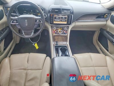 Zdjęcie 8 z 11 samochodu: 2017 LINCOLN CONTINENTAL SELECT VIN:1LN6L9TP9H5606017 - miniatura
