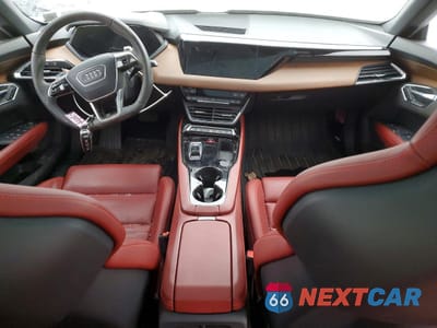 Zdjęcie 8 z 12 samochodu: 2022 AUDI E-TRON GT PRESTIGE VIN:WAUDJBFW9N7003898 - miniatura