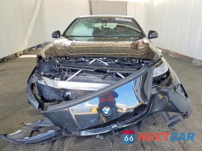 Piąte zdjęcie samochodu w środku: 2025 BMW 228XI VIN:WBA23GG0XS7T16883 - miniatura