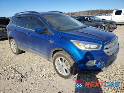 Czwarte zdjęcie samochodu z boku: 2018 FORD ESCAPE SEL VIN:1FMCU9HD3JUB17509 - miniatura