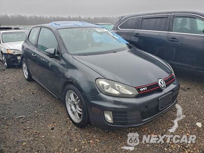 Czwarte zdjęcie samochodu z boku: 2010 VOLKSWAGEN GTI VIN:WVWFV7AJXAW195146 - miniatura