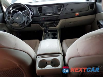 Zdjęcie 8 z 13 samochodu: 2016 KIA SEDONA LX VIN:KNDMB5C17G6126036 - miniatura