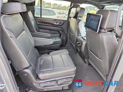Zdjęcie 10 z 12 samochodu: 2024 CHEVROLET SUBURBAN K1500 PREMIER VIN:1GNSKFKDXRR140921 - miniatura