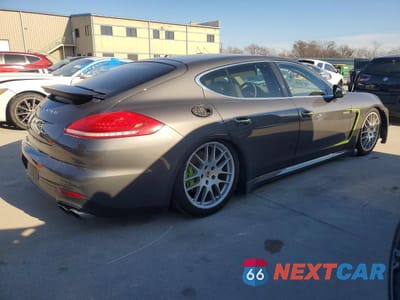 Trzecie zdjęcie samochodu z tyłu: 2014 PORSCHE PANAMERA S HYBRID VIN:WP0AD2A75EL044257 - miniatura